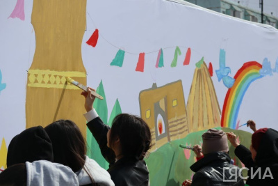 Якутяне посетили праздник ко Дню сайылыка в центре столицы республики / Иван Неустроев   