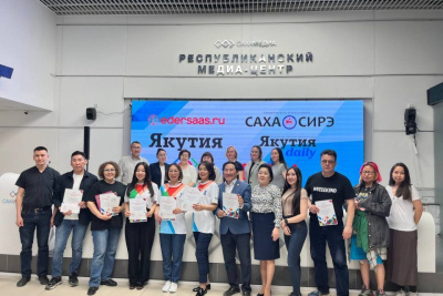 Команда «Сахамедиа» взяла золото в соревнованиях по настольному теннису / Карина Оконешникова   