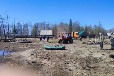 1,5 тысячи кубометров мусора вывезли из села Модут Намского района / ЯСИА  Намский Республика Саха (Якутия)