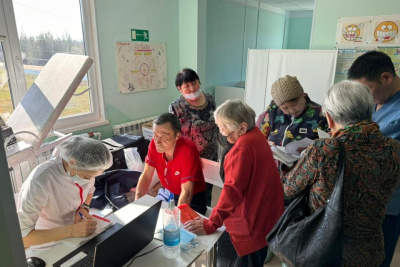 Мобильные доктора осмотрели более 200 жителей села Нерюктяйинск 1-й в Олекминском районе / ЯСИА   