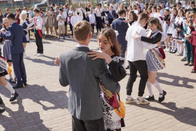 Для учащихся «Роснефть-классов» в Якутии прозвучали последние звонки / ЯСИА   Республика Саха (Якутия)