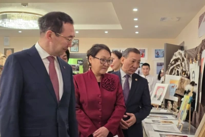 В Саскылахе Айсену Николаеву представили выставку народного творчества / ЯСИА   