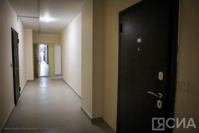 В управлении Госстройжилнадзора Якутии разъяснили, что делать, если в подъезде не убирают / Айаал Аргунов   