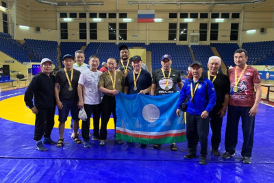 Борцы-ветераны из Якутии стали победителями чемпионата России среди мастеров / Дьулустаан Сергеев   