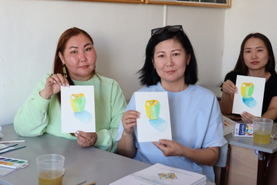 В Хангаласском районе состоялась презентация учебно-методического комплекса «Рисуем все!» / ЯСИА   