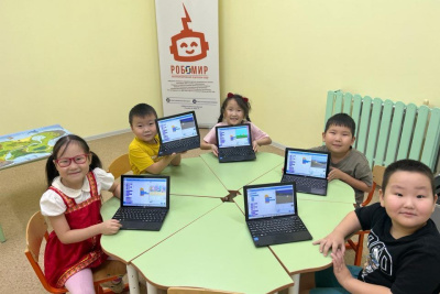 Первые шаги в IT: воспитанников детского сада в Вилюйске учат раннему программированию / Анна Лебединская  Вилюйский Республика Саха (Якутия)
