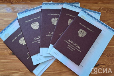 В Колледже инфраструктурных технологий СВФУ выпускники получили дипломы / Анна Лебединская   