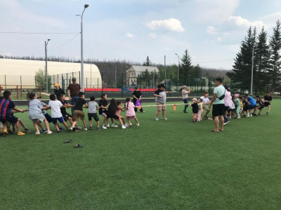 В Арылахе в День защиты детей прошли "Веселые старты" /    