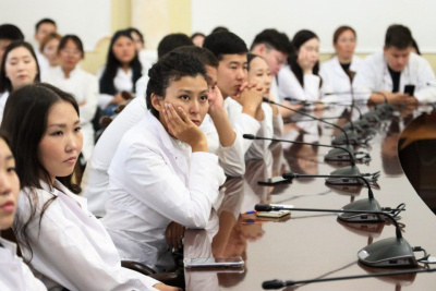 Преподаватели СВФУ рассказали о своем опыте в качестве лекторов общества «Знание» / ЯСИА   