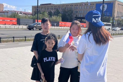 Партия «Единая Россия» 12 июня организовала в регионах патриотические флешмобы / ЯСИА   