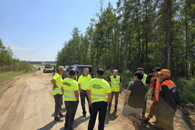 Подрядчики усилят работу по грейдированию и обеспыливанию автодороги «Амга» / ЯСИА   