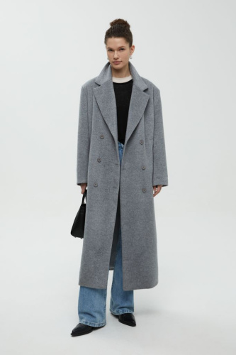 Двубортное пальто с отложным воротником