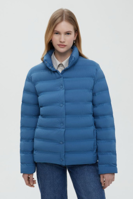 Стеганая куртка приталенного силуэта