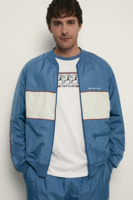 Олимпийка с контрастной отделкой из капсулы ретро