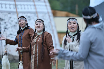Лучших сказителей якутского эпоса выявят на Ысыахе Олонхо в Амге / Айаал Аргунов  Амгинский Республика Саха (Якутия)