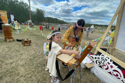 Специальную площадку для детей открыли на Ысыахе Олонхо / Саина Титова   