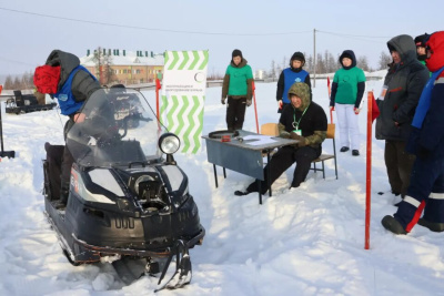 В Жиганске прошел чемпионат «Профессионалы» по управлению снегоходом / ЯСИА   