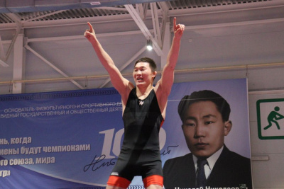 Звёзды вольной борьбы отправятся в Сунтарский улус для участия в чемпионате Якутии / Дьулустаан Сергеев   