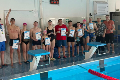 Спартакиада АО «АК «ЖДЯ»: команда «Управленцы» выиграла соревнования по плаванию / ЯСИА   