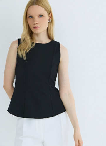 Майка с баской и рельефами, Черный