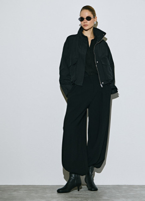 Лёгкая куртка с воротником-стойкой, Черный