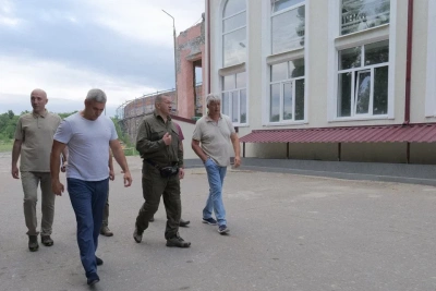 Юрий Трутнев проверил ход восстановительных работ на подшефных Дальнему Востоку территориях ДНР / ЯСИА   