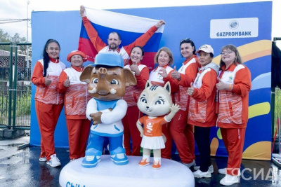 Знаками отличия отметили волонтеров игр «Дети Азии» в Якутске / Майя Гоголева Якутск Якутск Республика Саха (Якутия)