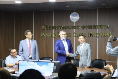 Коллективу министерства финансов Якутии представили нового руководителя / Дьулустаан Сергеев   Республика Саха (Якутия)