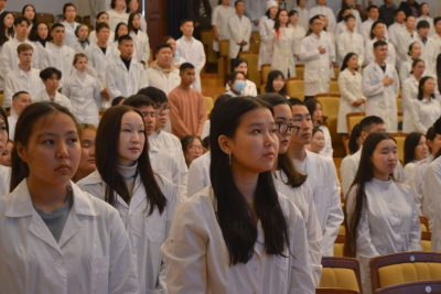 В Якутии увеличили количество целевых мест для готовящих медработников вузов / ЯСИА   Республика Саха (Якутия)