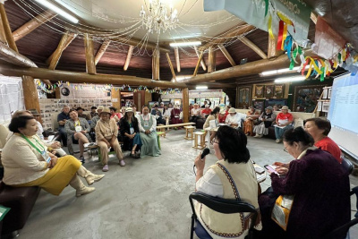 На педагогической ярмарке обсудили жизнь и творчество Алексея Кулаковского / ЯСИА   