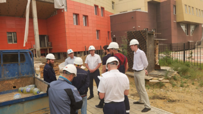 Объезд строящихся объектов: не сбавлять обороты /    