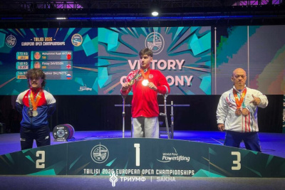 Владимир Балынец стал бронзовым призёром чемпионата Европы по пауэрлифтингу / ЯСИА   