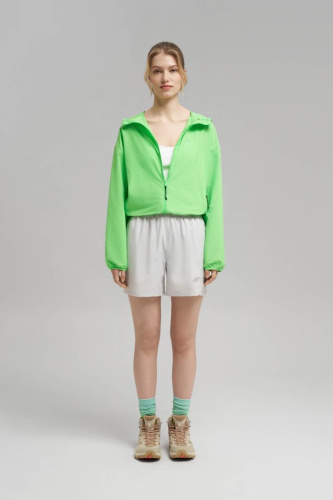 Спортивные шорты