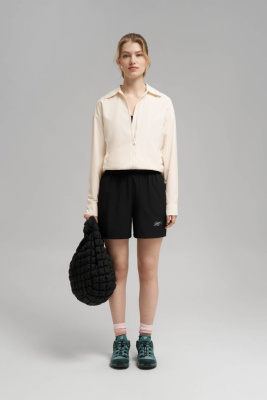 Спортивные шорты