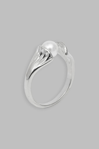 Кольцо с жемчужиной