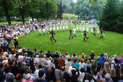 Более двух с половиной тысяч человек посетили якутский праздник Ысыах в Санкт-Петербурге / ЯСИА   