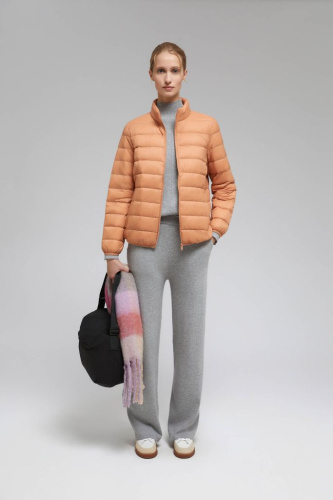 Стеганый пуховик с натуральным пухом