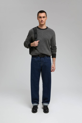 Джемпер полуприлегающего силуэта