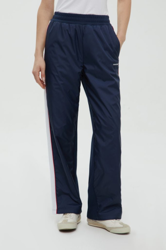 Спортивные брюки с лампасами из капсулы ретро