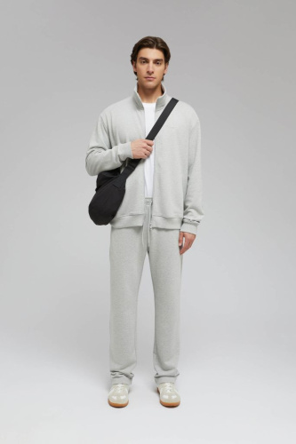 Толстовка на молнии с воротником-стойкой