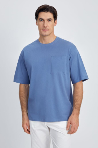 Футболка из хлопка с нагрудным карманом