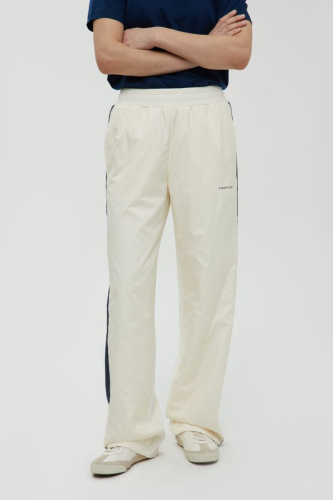 Спортивные брюки с лампасами из капсулы ретро