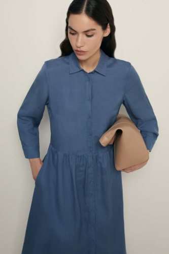 Платье А-силуэта с добавлением льна