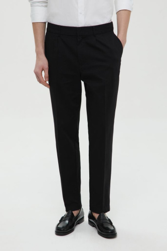 Брюки зауженного кроя