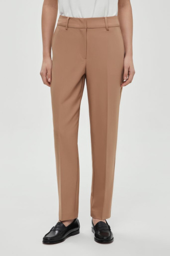 Брюки зауженного кроя