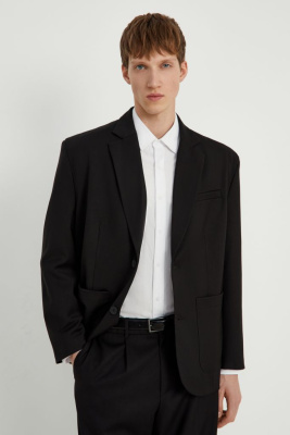 Однобортный пиджак прямого кроя