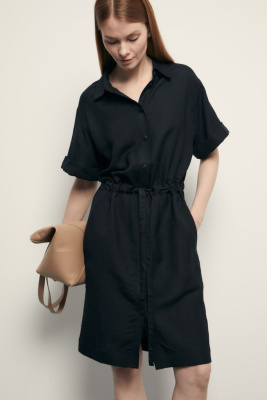 Платье А-силуэта с поясом на кулиске