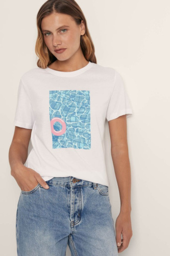 Футболка приталенного силуэта с принтом