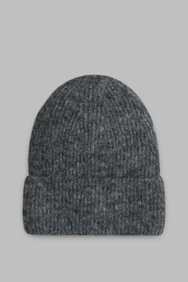 Вязаная шапка