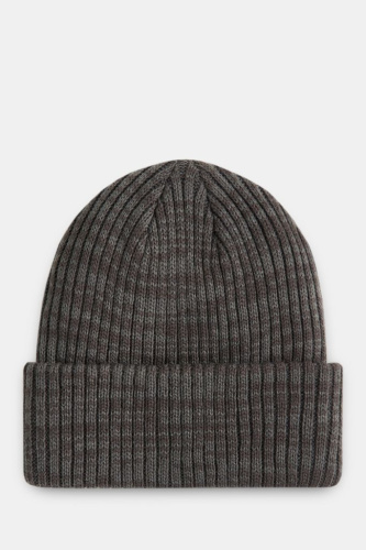 Вязаная шапка